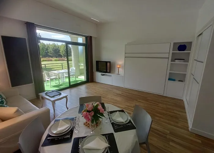 De Standing Dans Le Golf International De La Baule *